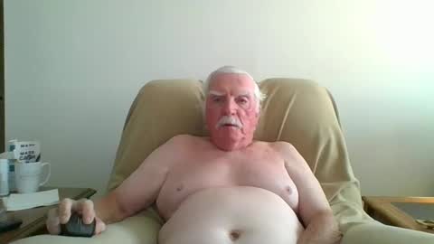 Snapshot of capecod21 chatting on 09/09/25, 09:25 capecod21 online show from 09/09/25, 09:25