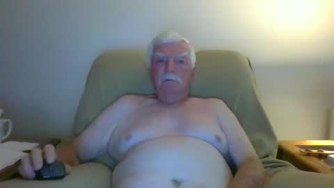 Snapshot of capecod21 chatting on 09/27/25, 10:53 capecod21 online show from 09/27/25, 10:53