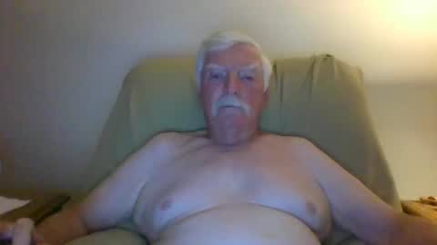 Snapshot of capecod21 chatting on 10/08/25, 10:24 capecod21 online show from 10/08/25, 10:24