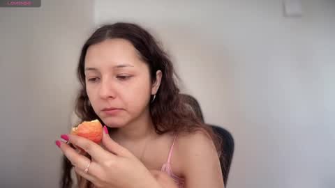 Emma online show from 02/25/25, 12:34