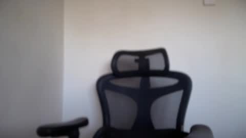 Emma online show from 10/17/25, 07:11