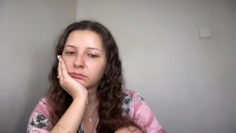 Emma online show from 12/22/25, 07:38