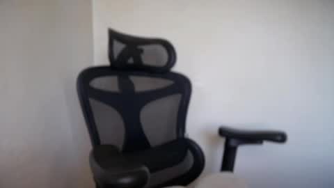 Emma online show from 04/22/26, 06:49