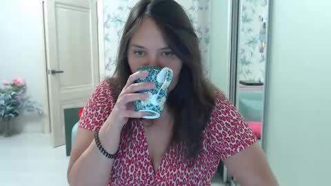 cappuchinno online show from 11/22/25, 07:13