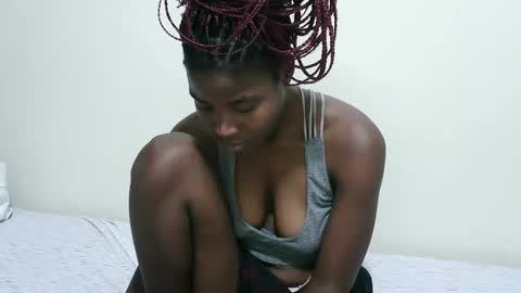 capril_sexy online show from 03/19/26, 10:30