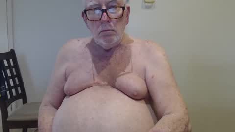 Snapshot of capt5105 chatting on 01/03/25, 12:00 capt5105 online show from 01/03/25, 12:00