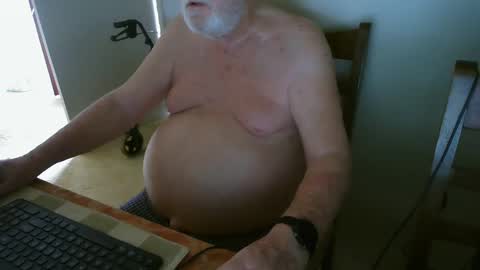 Snapshot of capt5105 chatting on 01/26/25, 04:30 capt5105 online show from 01/26/25, 04:30