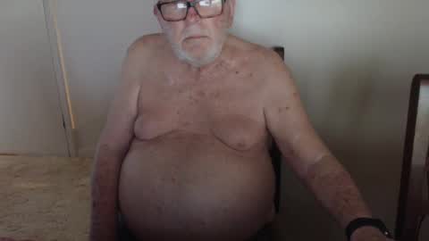 Snapshot of capt5105 chatting on 02/18/25, 08:36 capt5105 online show from 02/18/25, 08:36