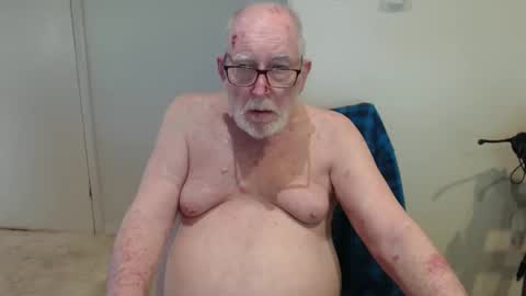 Snapshot of capt5105 chatting on 10/11/25, 10:19 capt5105 online show from 10/11/25, 10:19