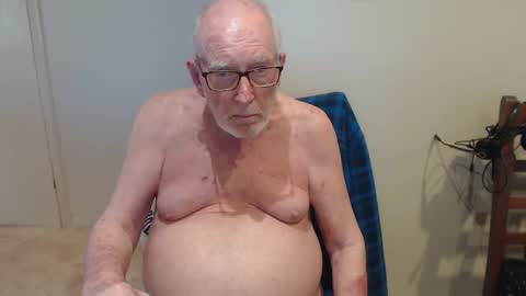 Snapshot of capt5105 chatting on 02/22/26, 12:23 capt5105 online show from 02/22/26, 12:23