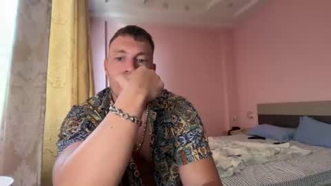 Snapshot of capt_oliver chatting on 07/07/26, 09:13 follow my twitter online show from 07/07/26, 09:13