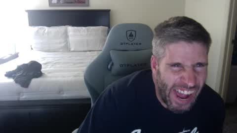 captmorgan30263 online show from 10/16/25, 08:32