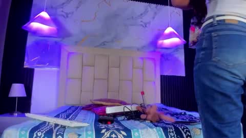 Cara  online show from 12/15/25, 02:21