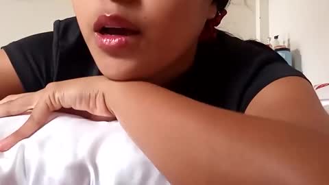 caramelo567285 online show from 05/06/26, 12:32