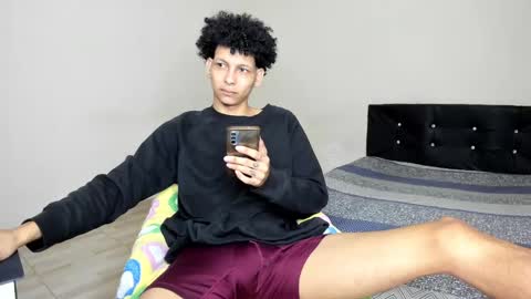 Carlos and Cristian  online show from 02/12/25, 11:30