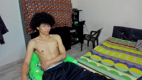 Carlos and Cristian  online show from 10/12/25, 06:07