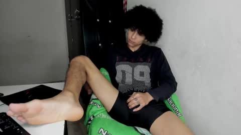 Carlos and Cristian  online show from 12/16/25, 04:39