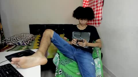 Snapshot of cardrey05 chatting on 05/20/26, 08:04 Carlos and Cristian online show from 05/20/26, 08:04