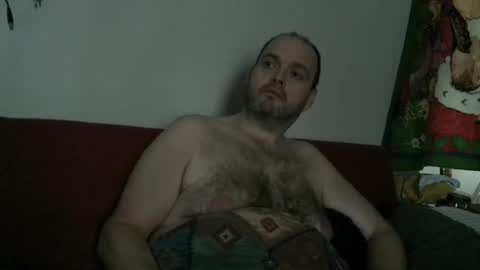 Snapshot of caressonnous chatting on 12/05/24, 03:17 louis online show from 12/05/24, 03:17