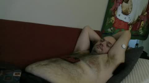 Snapshot of caressonnous chatting on 12/05/24, 06:22 louis online show from 12/05/24, 06:22