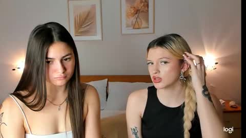 caressyourself online show from 01/16/25, 02:51