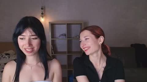 caressyourself online show from 09/18/25, 12:40