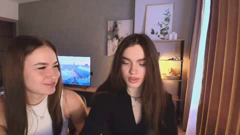 caressyourself online show from 11/30/25, 05:22