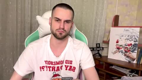 Snapshot of cari_2you chatting on 12/05/25, 08:05 Cari online show from 12/05/25, 08:05