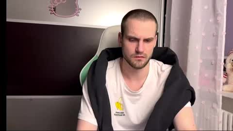 Snapshot of cari_2you chatting on 01/11/26, 10:48 Cari online show from 01/11/26, 10:48