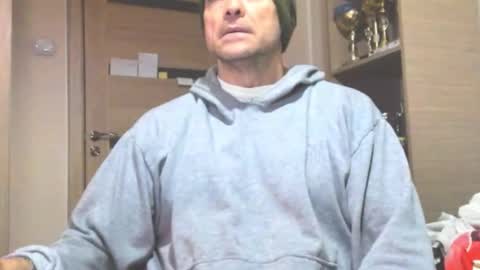 Laz online show from 11/25/25, 04:23