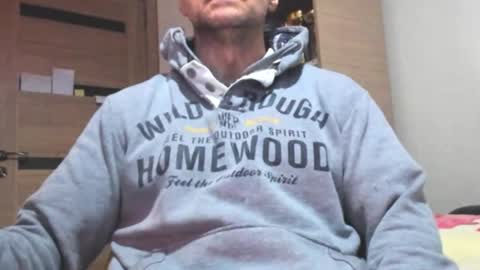 Laz online show from 12/01/25, 06:07