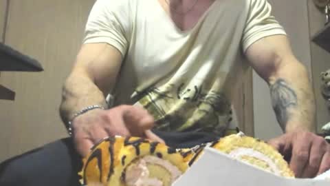 Laz online show from 02/11/26, 06:13