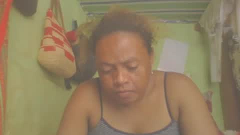 carinesexy69 online show from 12/03/24, 06:26