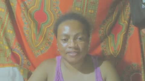 carinesexy69 online show from 12/05/24, 09:28