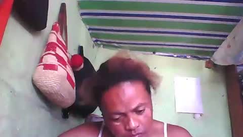 carinesexy69 online show from 12/06/24, 11:00