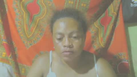 carinesexy69 online show from 12/06/24, 10:52