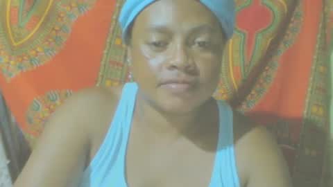 carinesexy69 online show from 12/07/24, 08:16