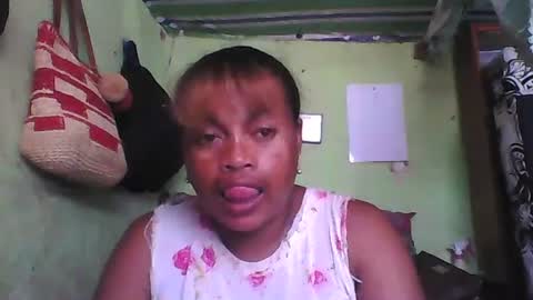 carinesexy69 online show from 12/13/24, 10:19