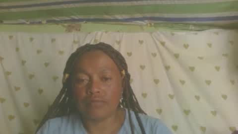 carinesexy69 online show from 09/25/25, 10:19