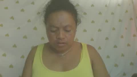 carinesexy69 online show from 04/25/26, 11:57