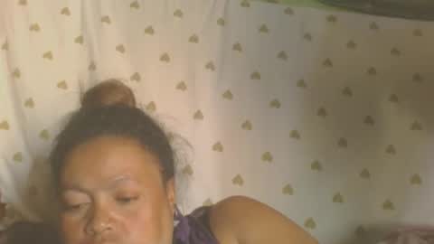 Snapshot of carinesexy69 chatting on 05/20/26, 07:03 carinesexy69 online show from 05/20/26, 07:03