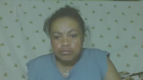 Snapshot of carinesexy69 chatting on 06/01/26, 11:39 carinesexy69 online show from 06/01/26, 11:39