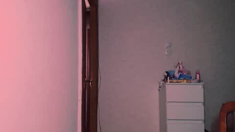 Carin online show from 10/12/25, 07:46