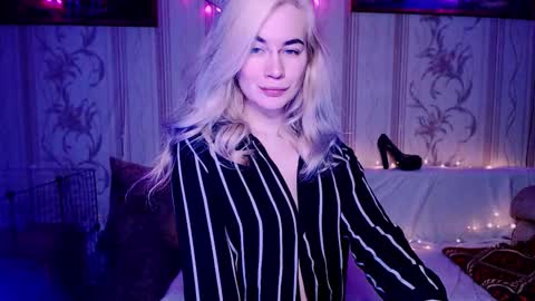 Carin online show from 02/09/26, 02:48