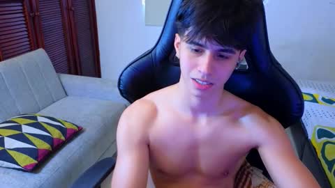 carl_dixon online show from 11/12/25, 04:40