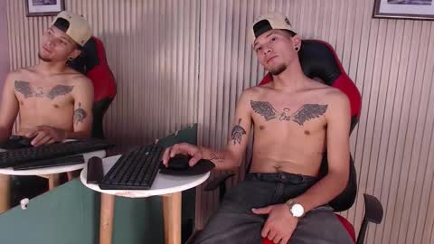 Snapshot of carl_fresh2 chatting on 10/30/25, 08:31 Carl online show from 10/30/25, 08:31