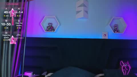 carla online show from 04/22/26, 05:43