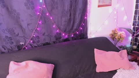 Carla online show from 02/09/25, 03:32