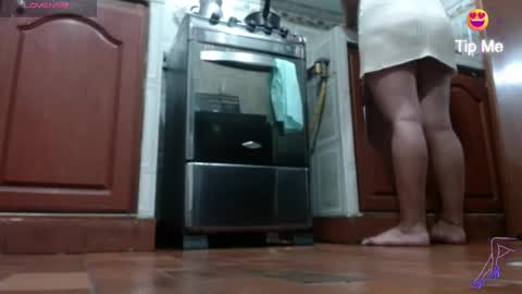 carlajames_1 online show from 03/05/25, 12:38