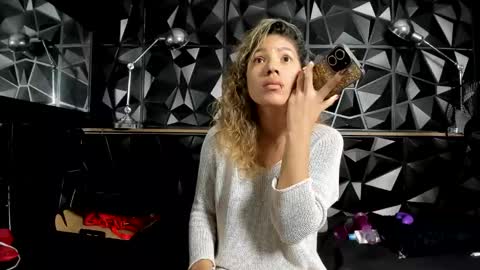 carlamarrinson online show from 12/15/24, 09:20